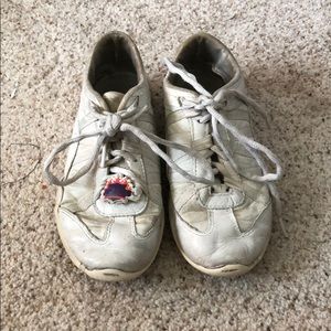 Nfinity cheer shoes